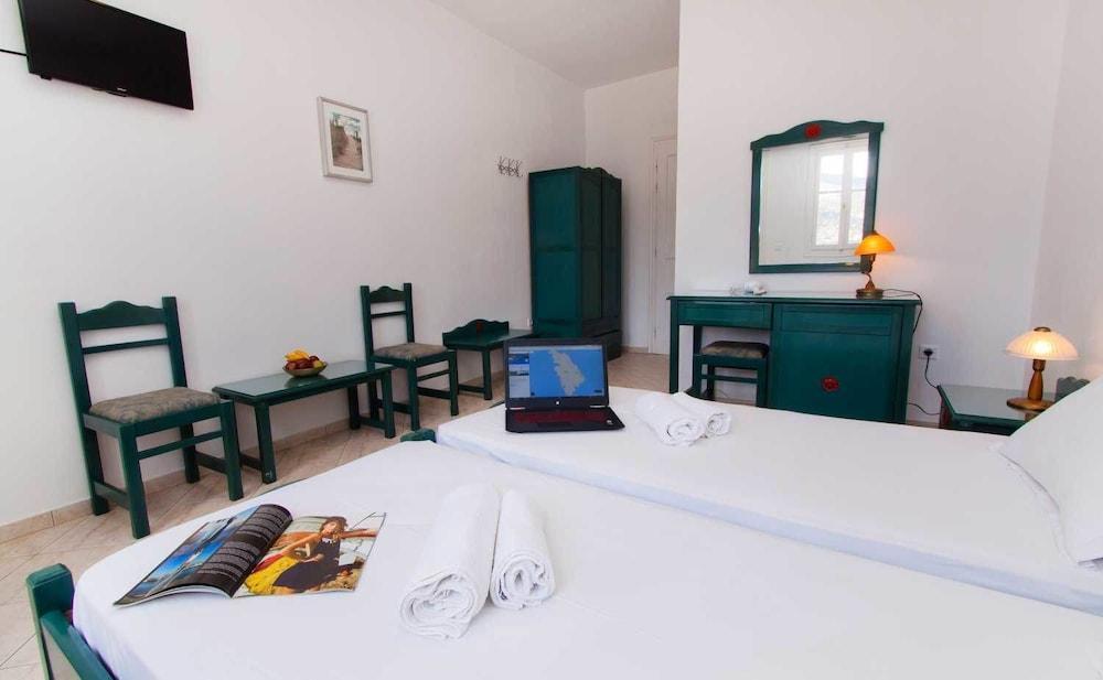 Venikouas Hotel Platis Gialos  Екстер'єр фото
