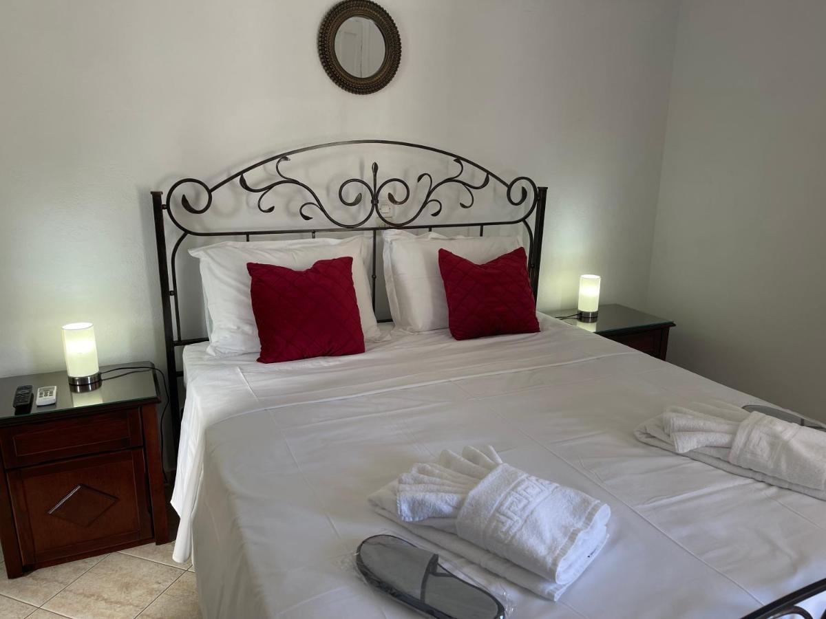 Venikouas Hotel Platis Gialos  Екстер'єр фото