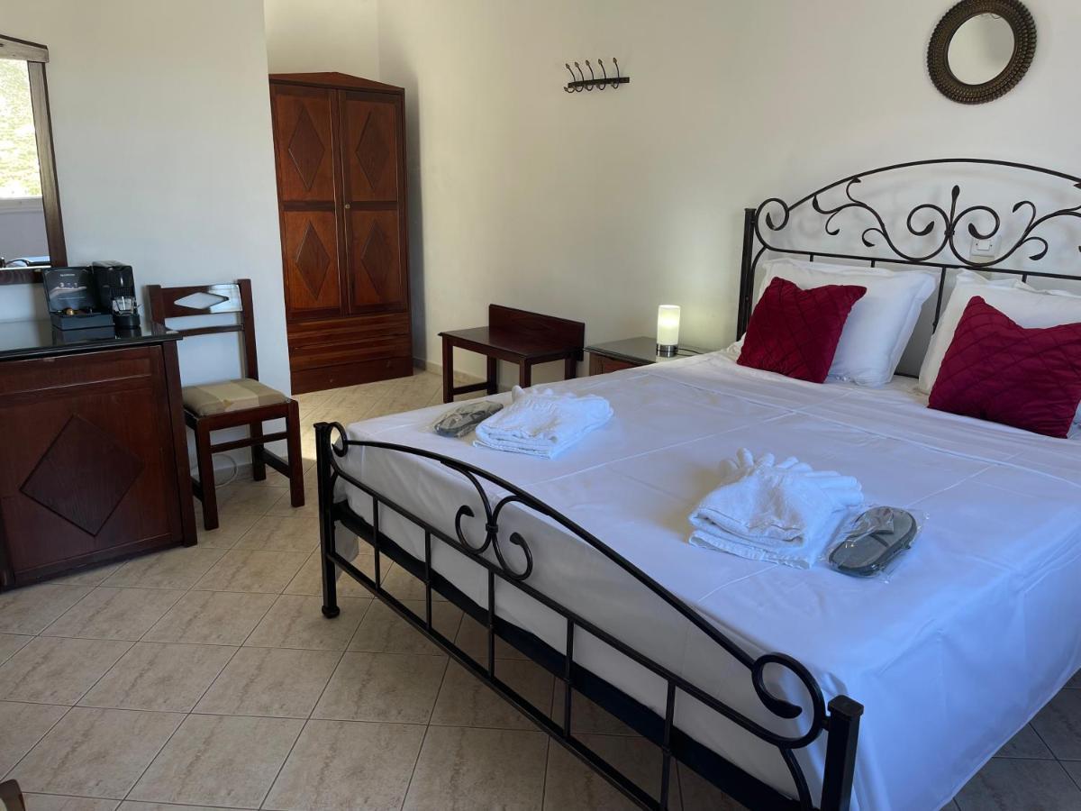 Venikouas Hotel Platis Gialos  Екстер'єр фото