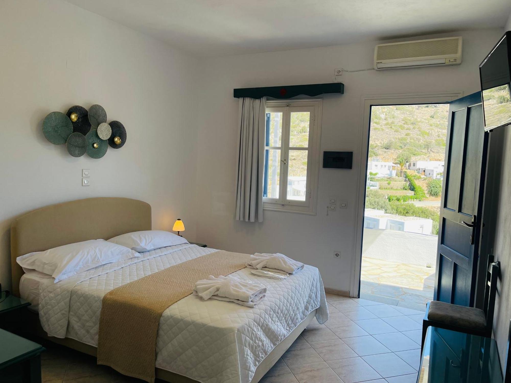 Venikouas Hotel Platis Gialos  Екстер'єр фото